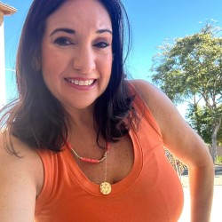 melneedsluv, 19790412, Quebec, Quebec, Canada melneedsluv, 19790412, Quebec, Quebec, Canada