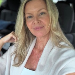 jxbeautyy, 19670208, Brampton, Ontario, Canada
