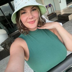 Claudybabe, 19850305, Vancouver, British Columbia, Canada
