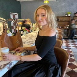 Anna.32, 19880617, Phoenix, Arizona, United States