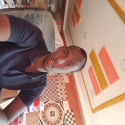 abdiraxman, 19940404, Mogadishu, Banādir, Somalia