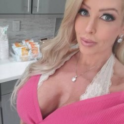 Thomasgenie, 19870909, Chilliwack, British Columbia, Canada Thomasgenie, 19870909, Chilliwack, British Columbia, Canada