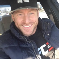 Cutedad, 19820719, Hamilton, Ontario, Canada Cutedad, 19820719, Hamilton, Ontario, Canada