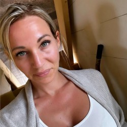 Mandyknows0, 19810515, Bolton, Ontario, Canada
