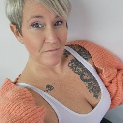 OmarniCole21, 19690812, Brantford, Ontario, Canada