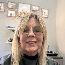 Hanna5000, 19751009, Trout Lake, Northwest Territories, Canada