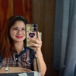 Itzel097, 19870101, Kelowna, British Columbia, Canada