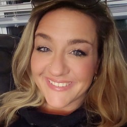 Robin2026, 19861110, Saint-etienne-de-lauzon, Quebec, Canada Robin2026, 19861110, Saint-etienne-de-lauzon, Quebec, Canada