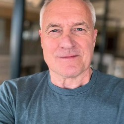 Chris67439, 19571111, Beverford, Victoria, Australia Chris67439, 19571111, Beverford, Victoria, Australia