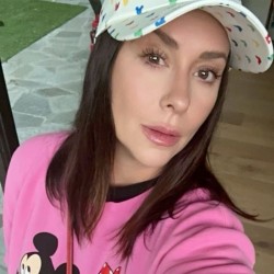 JenniferLoveHewitt12, 19900407, Brantford, Ontario, Canada