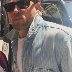 Charlie2525, 19800404, Miami, Florida, United States Charlie2525, 19800404, Miami, Florida, United States