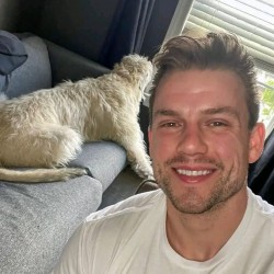Eric_90, 19861008, Hamilton, Ontario, Canada