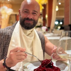 Peter_J, 19770922, West Vancouver, British Columbia, Canada Peter_J, 19770922, West Vancouver, British Columbia, Canada