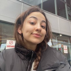 Amazing22, 19950931, Burnaby, British Columbia, Canada Amazing22, 19950931, Burnaby, British Columbia, Canada