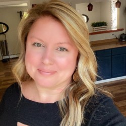 vivianv, 19801013, Perth, Ontario, Canada vivianv, 19801013, Perth, Ontario, Canada