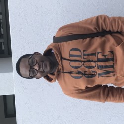 Spicymacman, 19960418, Bukavu, Sud-Kivu, Congo Dem. Rep.